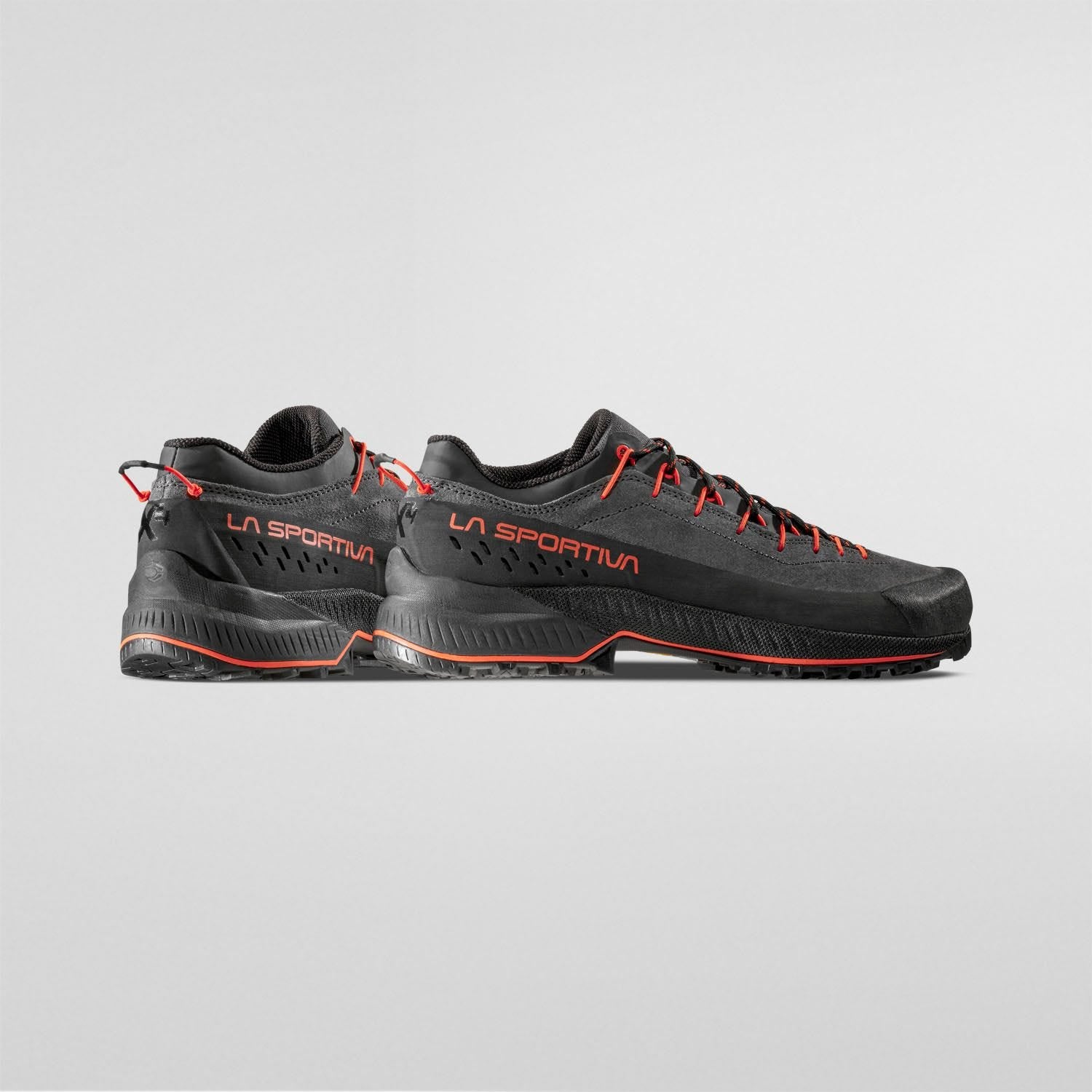 TX4 Evo  Approach Shoes   Carbon/Cherry Tomato